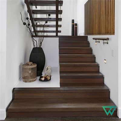 Cầu thang gỗ óc chó WT - 0001